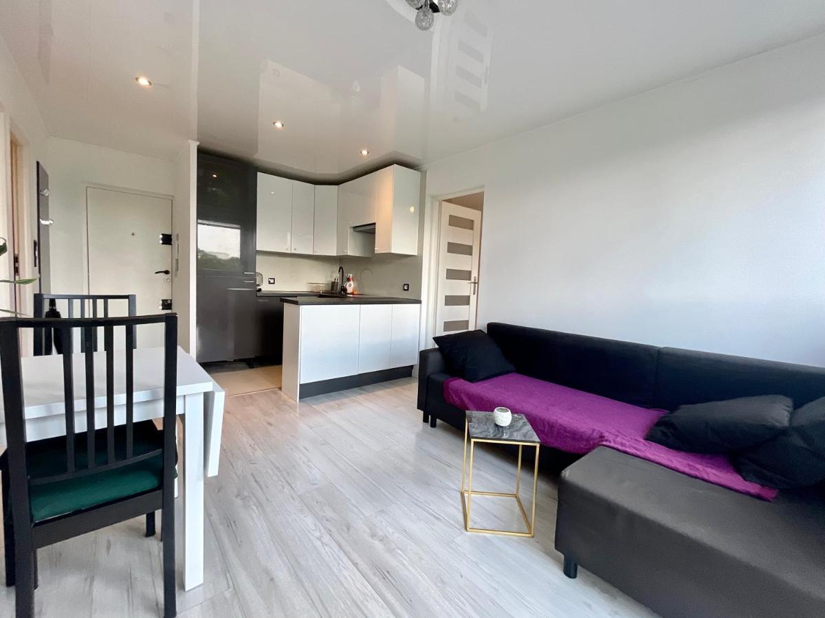 Sasi - Cozy Apartment For 6 People In Centre Варшава Екстериор снимка